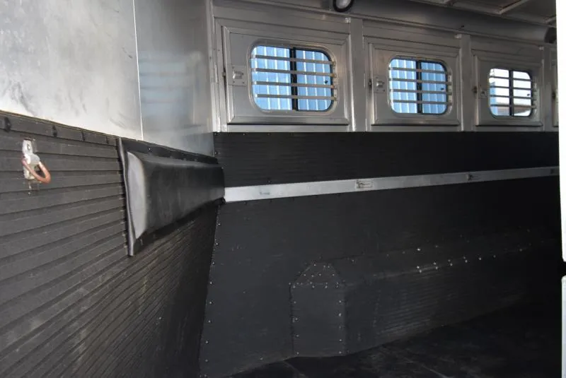 2008 C and C Trailers 4 Horse Bumper Horse Trailer