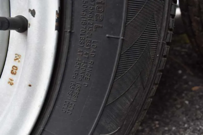 2003 Featherlite 2HST 2 Horse Trailer