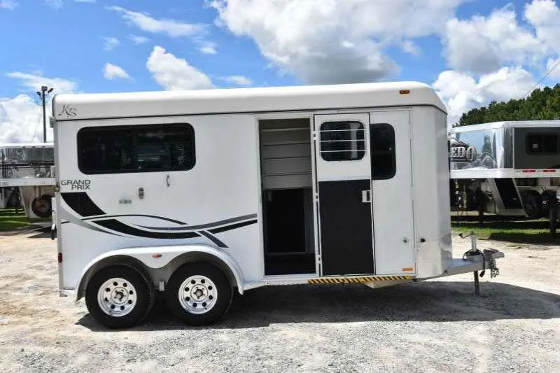 2002 Kiefer Built 2 Horse Bumper Pull