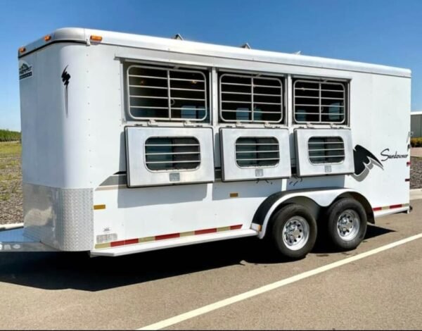 1999 Sundowner 3 Horse Trailer