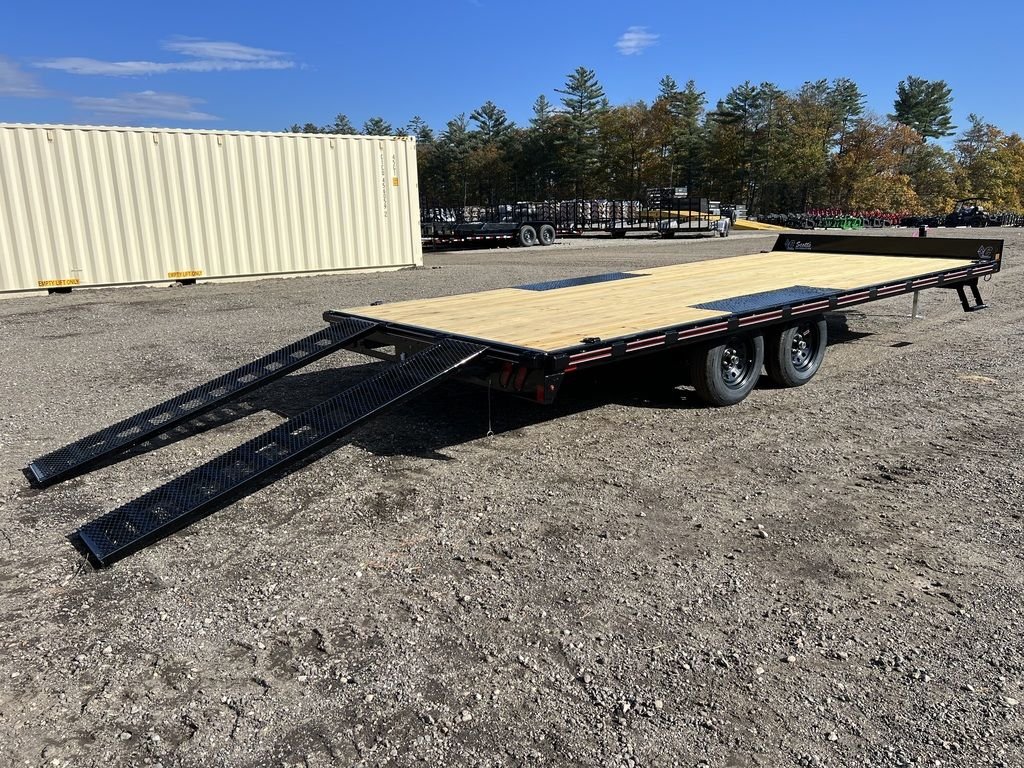 2024 Diamond C 8.5×20 7K Deckover Trailer w/Slide-In Ramps