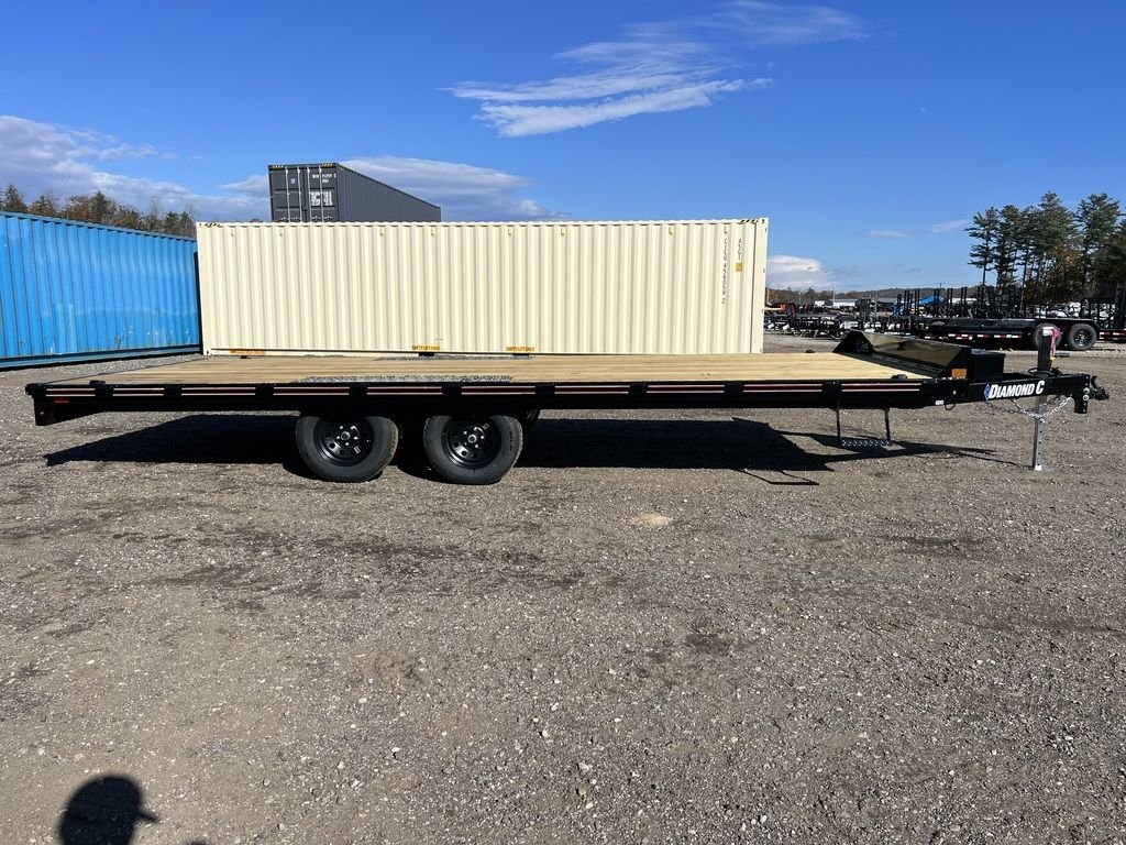 2024 Diamond C 8.5×20 7K Deckover Trailer w/Slide-In Ramps