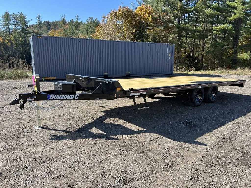 2024 Diamond C 8.5×20 7K Deckover Trailer w/Slide-In Ramps