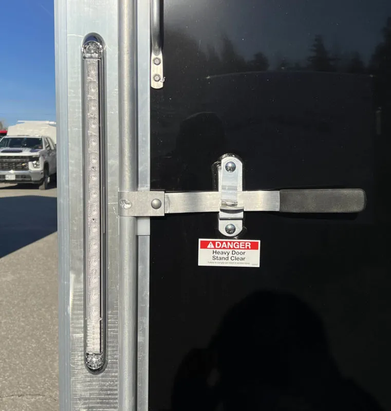 2024 Sno Pro 7.5×22 Aluminum 4-Place Drive In/Out w/Extra Height, Mats & Guides, Canopy