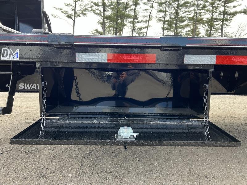 2024 Diamond C 8.5×35 25K Gooseneck Equipment Trailer w/Spare Mount
