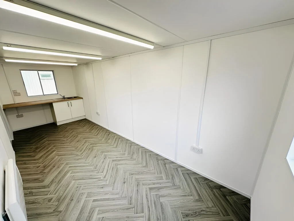 21ft x 8ft Office / Canteen Cabin – Refurbished Anti-Vandal Portable Building